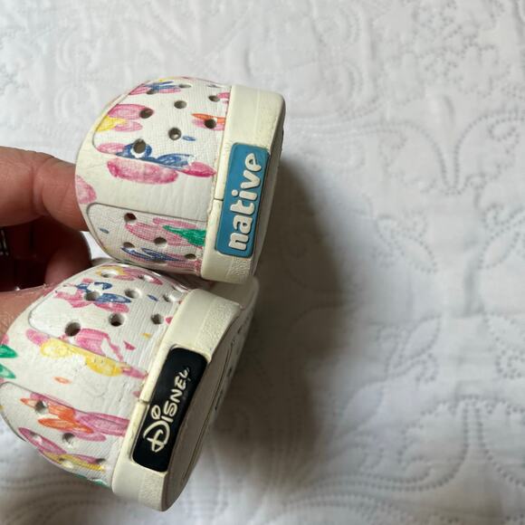 Native + Disney Minnie Mouse Jefferson Sneakers Size 8 - Picture 6 of 7